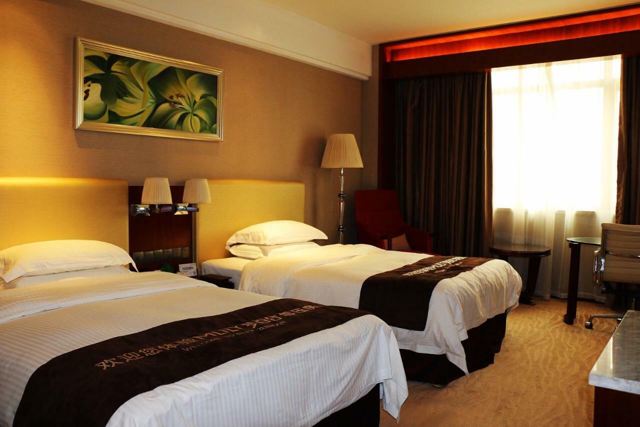 Wuhan Tianchimel Hotel Exterior foto